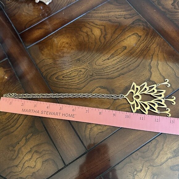 Vintage MCM Necklace Gold Tone Floral Fluted Dangle Pendant Fashion 19" Chain - Picture 7 of 7